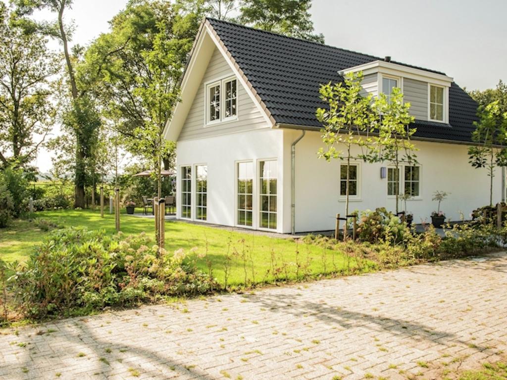 Spacious Home With A Fireplace At 3 Km From בארלה-נוסאו מראה חיצוני תמונה